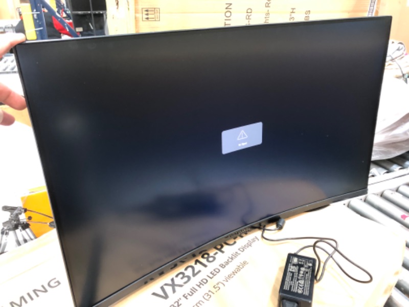 Photo 4 of ViewSonic OMNI VX3218-PC-MHD 32 Inch Curved 1080p 1ms 165Hz Gaming Monitor with Adaptive Sync, Eye Care, HDMI and Display Port
