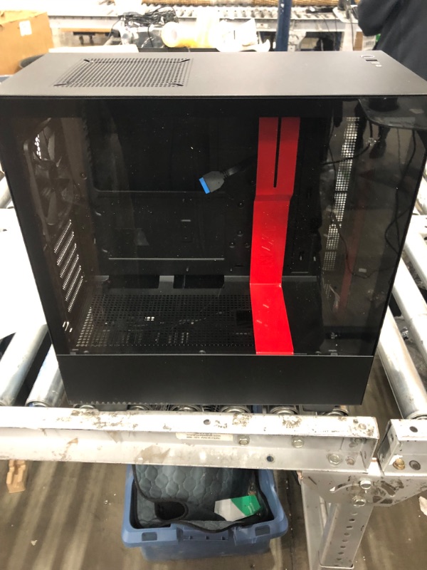 Photo 2 of NZXT H510 - CA-H510B-BR - Compact ATX Mid-Tower PC Gaming Case - Front I/O USB Type-C Port - Tempered Glass Side Panel - Cable Management System - Water-Cooling Ready - Black/Red
