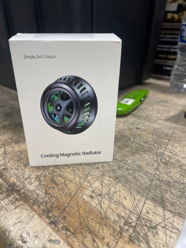 Photo 1 of Magnetic Fast Wireless Charger with Ceramic air-Cooled Automatic Heat Dissipation. with 20W PD Plug and C-C60W Fast Charging Cable, Suitable for iPhone 13 and 12 Series, Accessories for Mobile Games 6ft Black