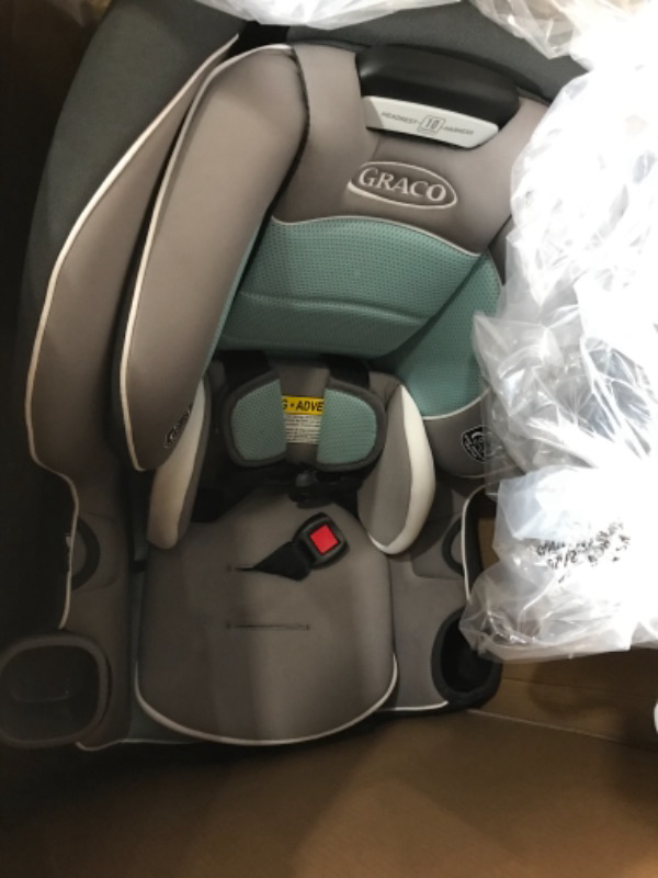 Photo 2 of Graco Extend2Fit Convertible Car Seat, Ride Rear Facing Longer with Extend2Fit, Spire
