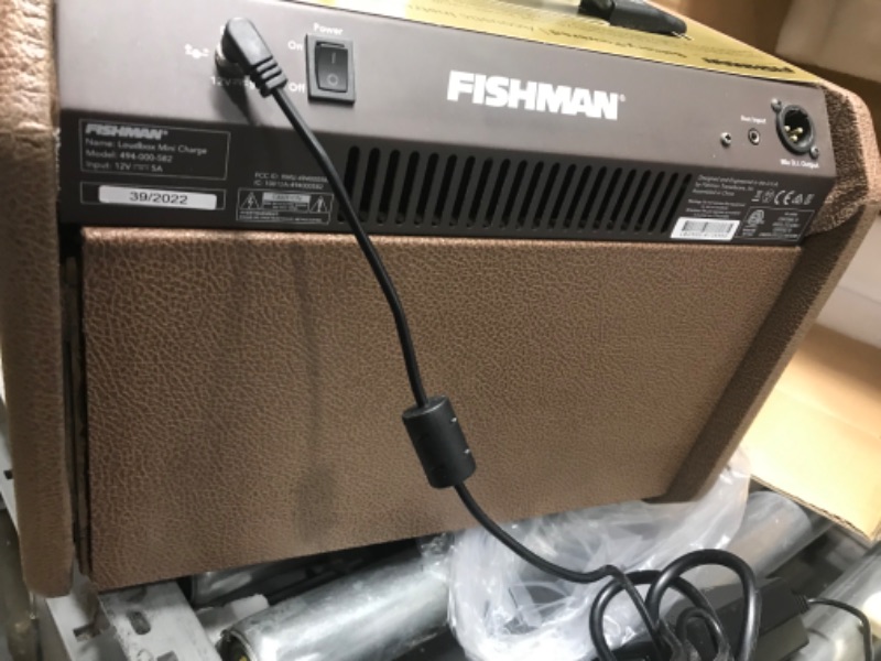 Photo 2 of **SIDE PANELS ARE LOOSE**
Fishman Loudbox Mini Charge 60-Watt 1x6.5 Inches Battery Powered Acoustic Combo Amp