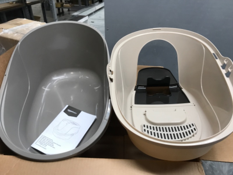 Photo 2 of Amazon Basics No-Mess Hooded Cat Litter Box (Various Sizes) Standard