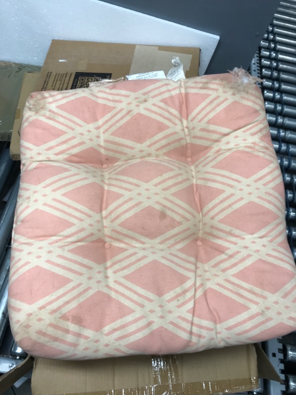 Photo 1 of Amazon Basics Tufted Outdoor Patio Square Seat Cushion 19 x 19 x 5 Inches, Pink Plaid Diamond - Pack of 2
Visit the Amazon Basics Store