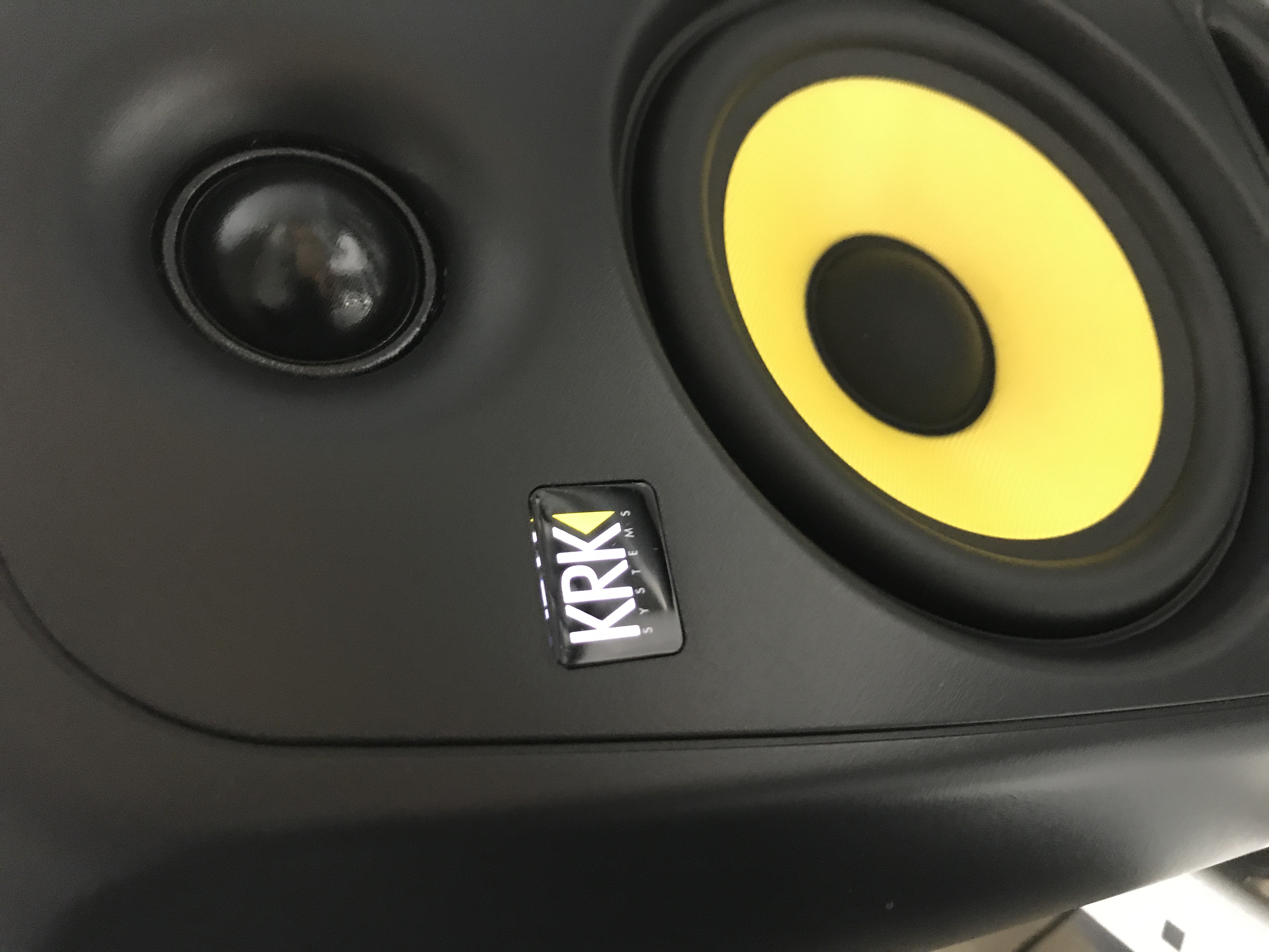 Photo 3 of turns on 
KRK Classic 5 Studio Monitor