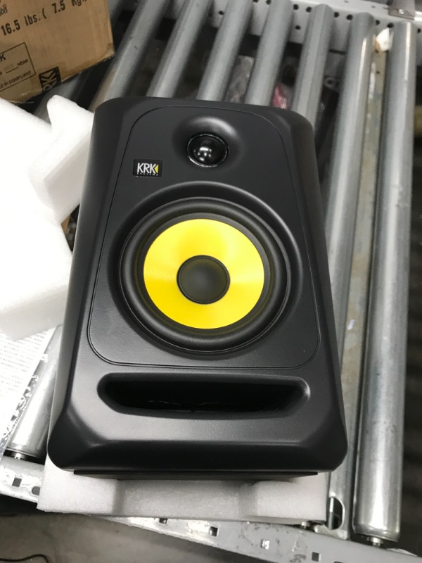 Photo 2 of turns on 
KRK Classic 5 Studio Monitor