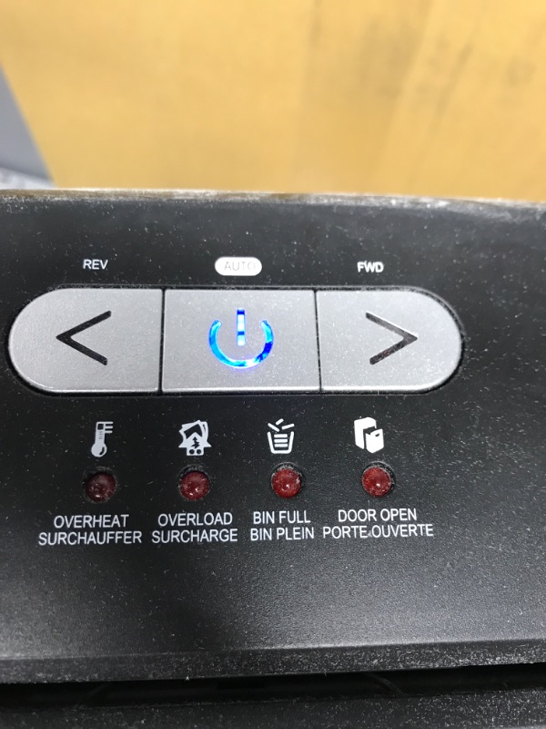 Photo 1 of used
tested :turns on 
Amazon Basics 15-Sheet Cross Cut Paper Shredder and Credit Card CD Shredder with 6 Gallon Bin 15 Sheet - new model Shredder