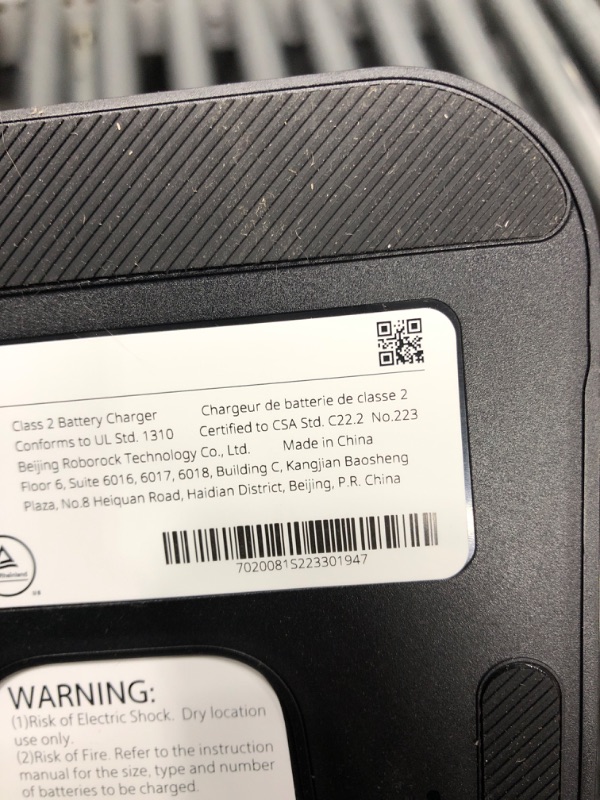 Photo 6 of roborock E5 Mop Robot Vacuum and Mop, Self-Charging Robotic Vacuum Cleaner, 2500Pa Strong Suction, Wi-Fi Connected, APP Control, Works with Alexa, Ideal for Pet Hair, Carpets, Hard Floors (Black)
