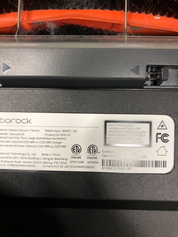 Photo 5 of (Used)  roborock E5 Mop Robot Vacuum and Mop, Self-Charging Robotic Vacuum Cleaner, 2500Pa Strong Suction, Wi-Fi Connected, APP Control, Works with Alexa, Ideal for Pet Hair, Carpets, Hard Floors (Black)
