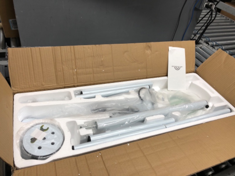 Photo 1 of Innqoo LED Floor Lamp, LED Esthetician Light, Magnifying Glass with Light, Lighted Magnifier for Reading, Crafts & Pro Tasks, Adjustable & Dimmable