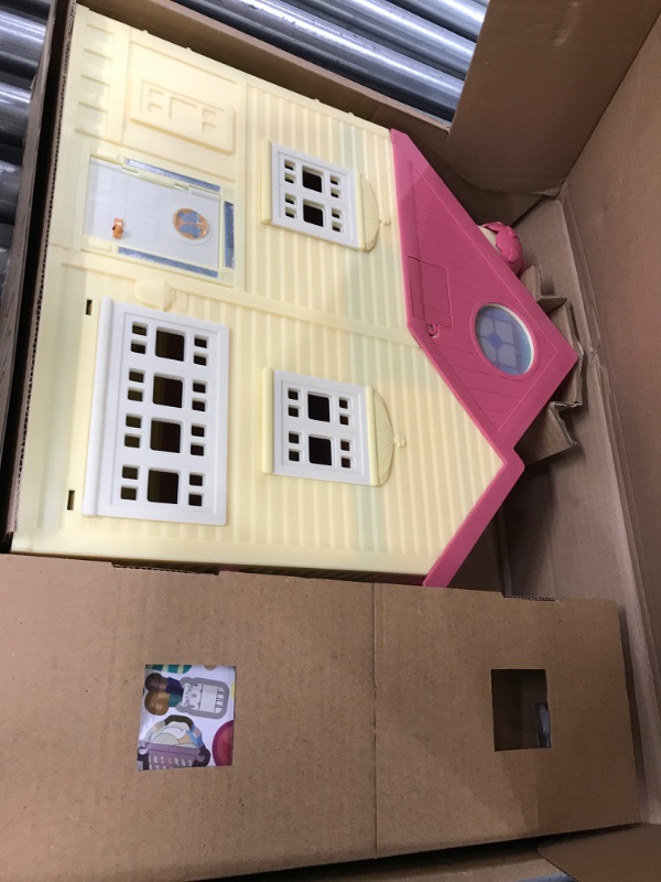 Photo 1 of Bluey Ultimate Lights & Sounds Playhouse & Toy Box, 2.5-3 inch Figures - Amazon Exclusive Amazon Exclusive - Bluey Ultimate Lights & Sounds Playhouse