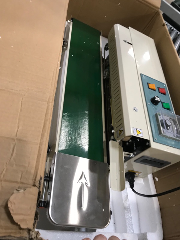 Photo 3 of *MISSING ACCESSORIES MACHINE ONLY* VEVOR Continuous Bag Band Sealing Machine FR900K Band Sealer Machine with Digital Temperature Control Horizontal Bag Sealer for 0.02-0.08 mm Plastic Bags Continuous Band Sealer w/ Printing Function