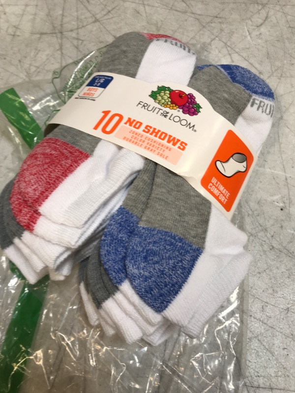 Photo 2 of Fruit of the Loom Boys Socks 10 Pack No Show Socks SIZE LARGE 3-9