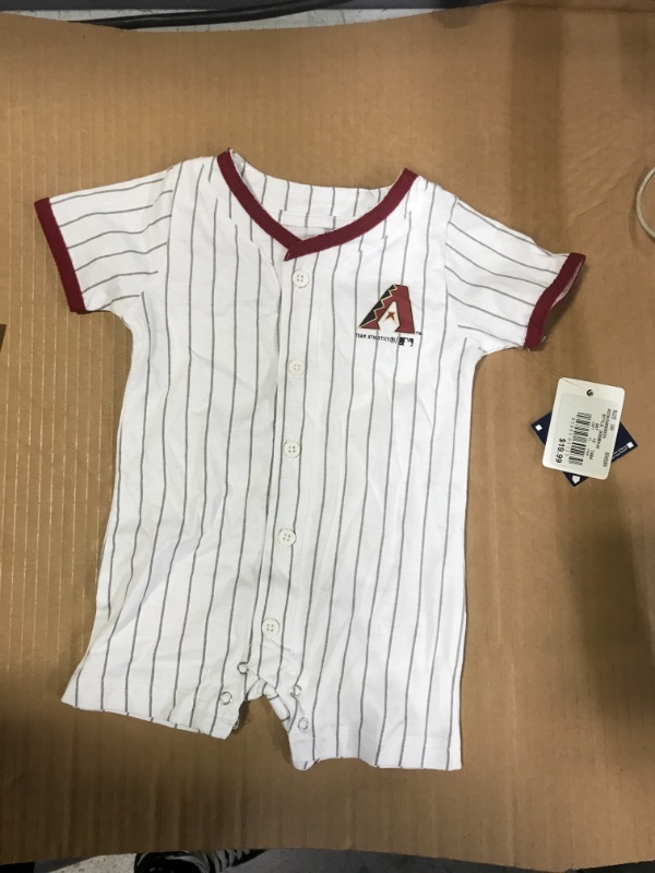 Photo 1 of 3M BABY ONESIE ARIZONA DIAMONDBACKS