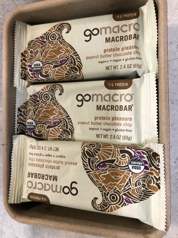 Photo 2 of Gomacro Organic Macrobar - Peanut Butter Chocolate Chip -2.5 Oz (Pack of 12)