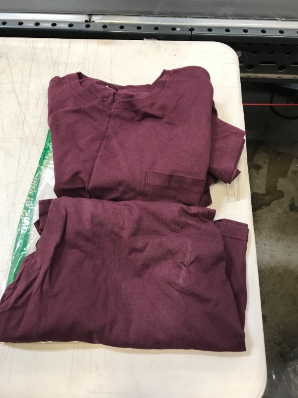 Photo 1 of Amazon Essentials Men's Regular-Fit Short-Sleeve Crewneck Pocket T-Shirt, Pack of 2 X-Large Burgundy