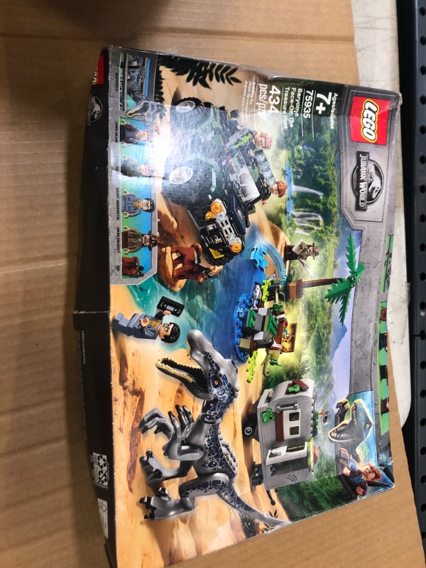 Photo 2 of LEGO Jurassic World Baryonyx Face Off: The Treasure Hunt 75935 Building Kit (434 Pieces)