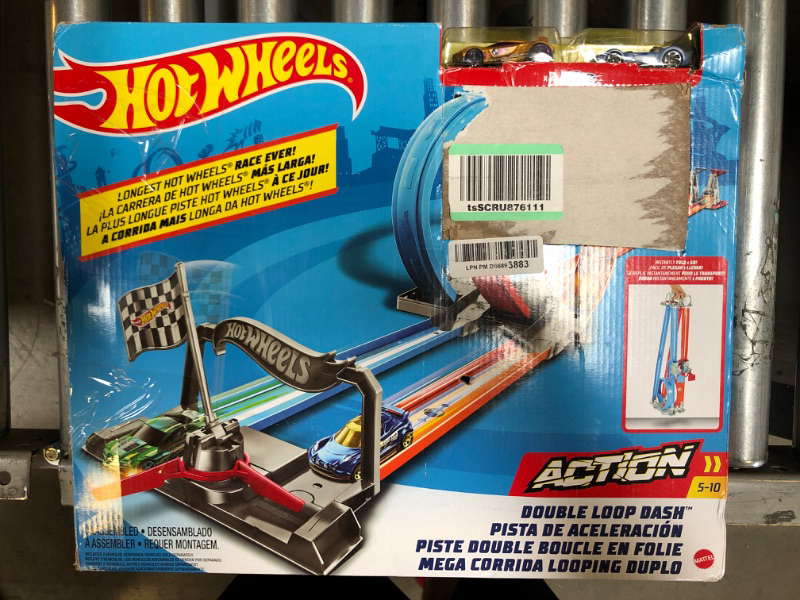 Photo 2 of Hot Wheels Double Loop Dash Drag Racing with 2 Vehicles Playset