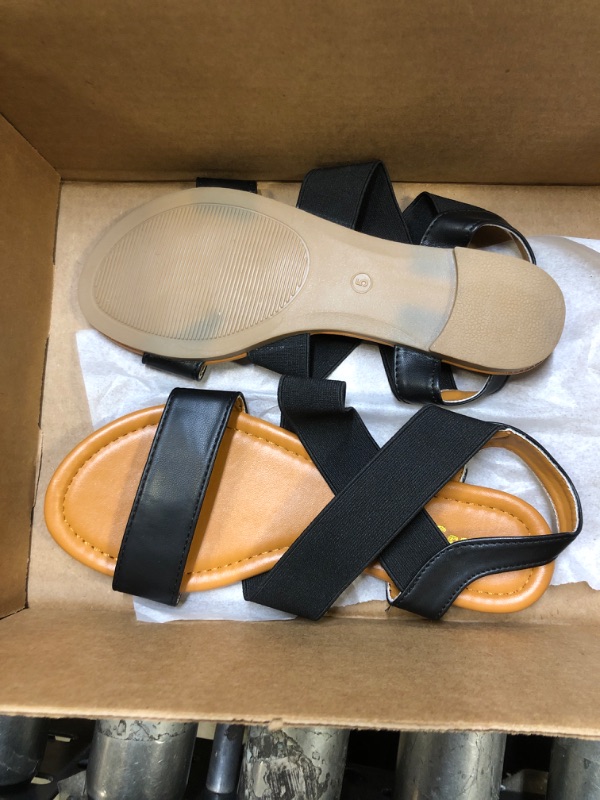 Photo 1 of 5 ---- Women's sandals 