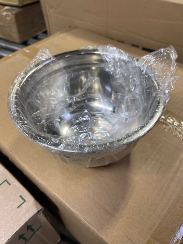 Photo 1 of 7" STAINLESS STEEL MIXING BOWL 