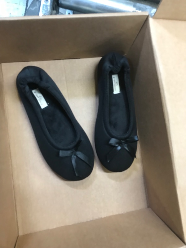 Photo 1 of BLACK LOAFERS SIZE 7-8W