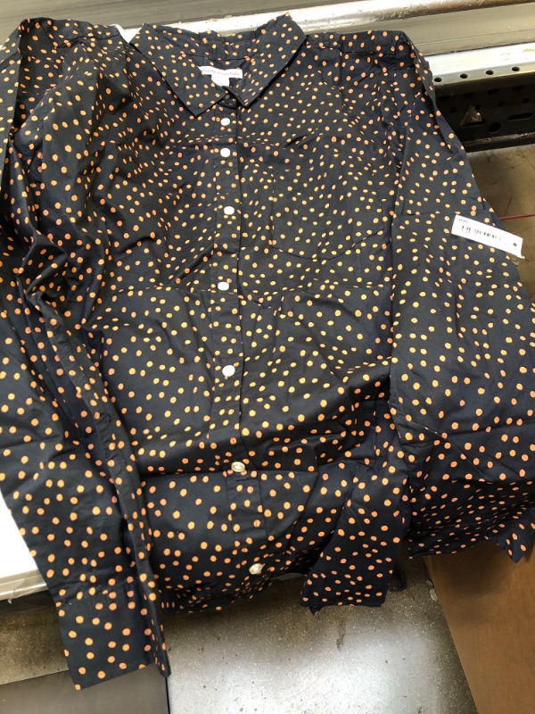 Photo 2 of Amazon Essentials Women's Classic-Fit Long-Sleeve Button-Down Poplin Shirt Black/Rust, Dots SIZE XL