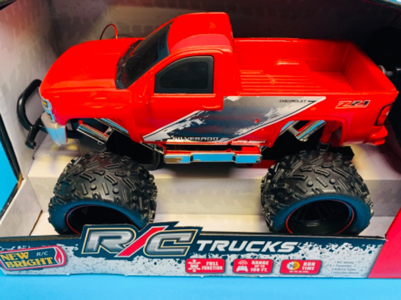 Photo 3 of 222566…remote control Chevy Silverado truck 