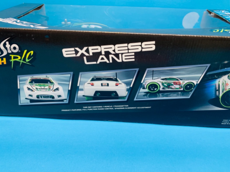 Photo 6 of 222567…Maisto remote control express lane car