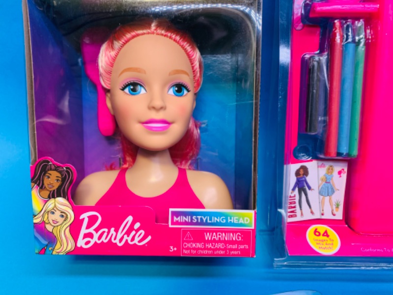 Photo 4 of 222571… 3 piece Barbie styling head, doll, and activity set