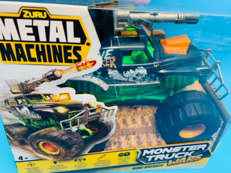 Photo 3 of 222574…Zuru metal machines monster truck bone breaker toy