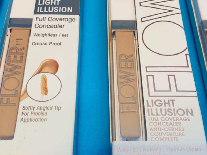 Photo 2 of 222579…4 light illusion full coverage concealers