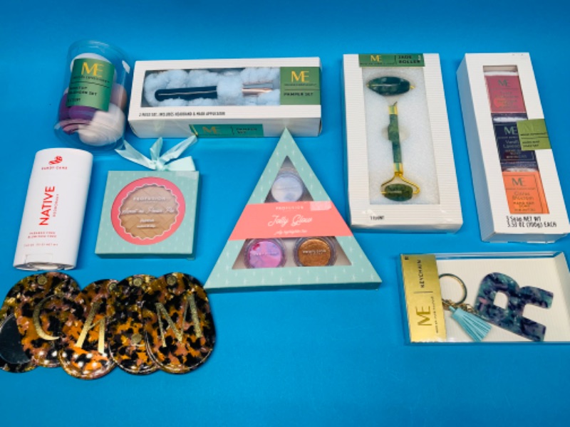 Photo 1 of 222934…jade roller, cosmetics, deodorant, mirrors, and more 