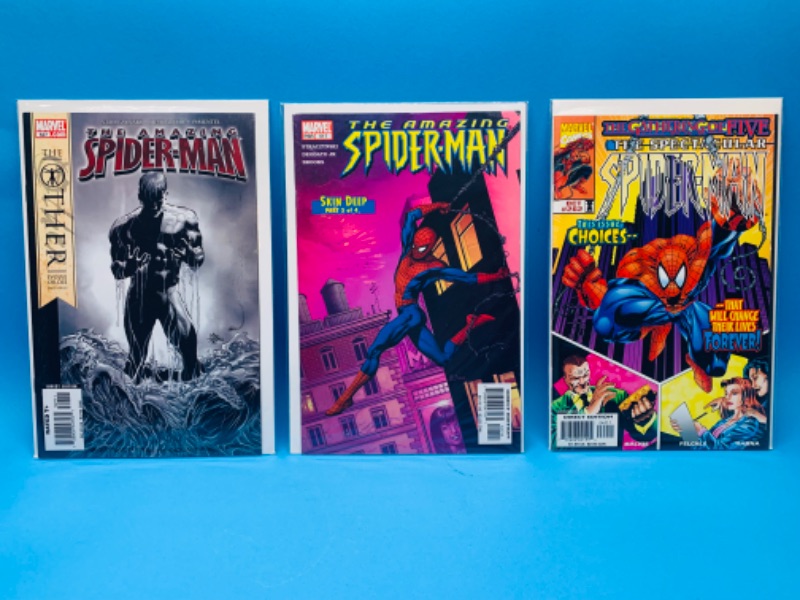 Photo 1 of 223022… 3 Spider-Man comics in plastic sleeves 