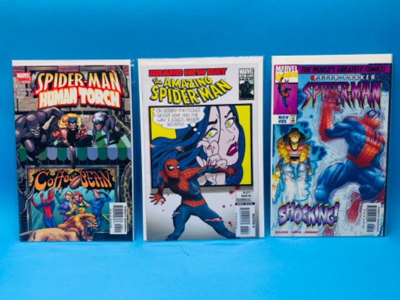 Photo 1 of 223027… 3 Spider-Man comics in plastic sleeves 
