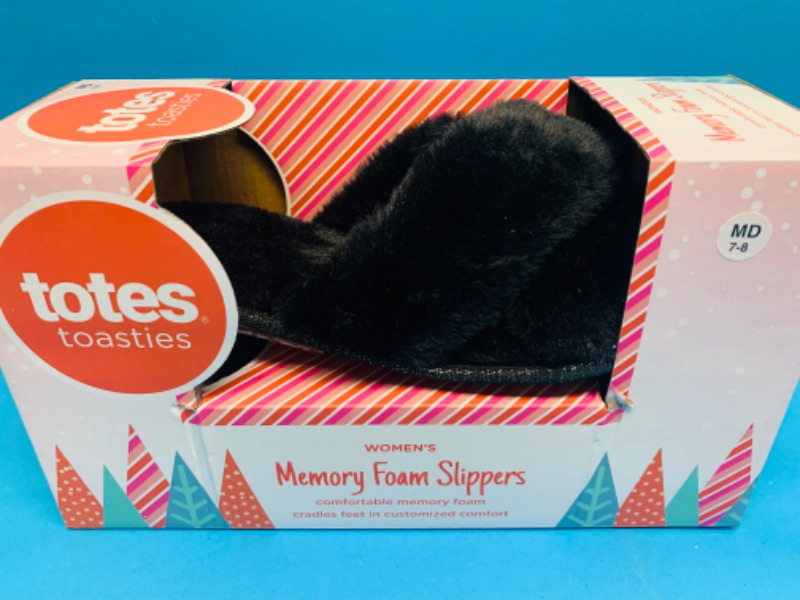 Photo 1 of 223162…ladies size 7/8 memory foam slippers 