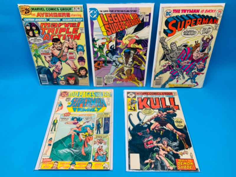 Photo 1 of 223551…5 vintage comics in plastic sleeves - some wear from age