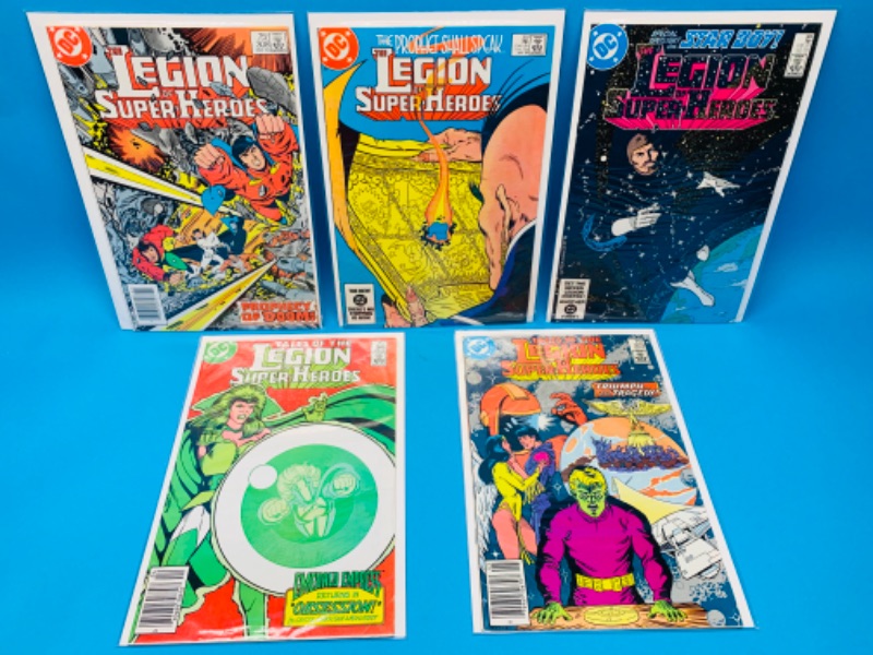 Photo 1 of 223582…5 vintage $.75 legion of super heroes  comics in plastic sleeves 