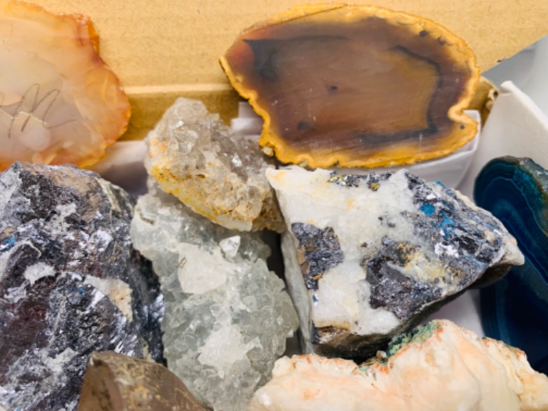 Photo 4 of 223597…box of collectible geodes, galinas, stilbite, agate, quartz and more