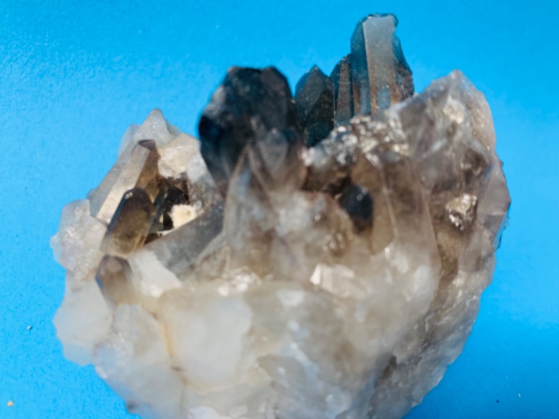 Photo 3 of 223601…3” smokey quartz geode 