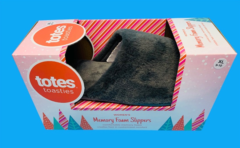 Photo 1 of 223616…women’s XLarge 9-10 memory foam slippers 