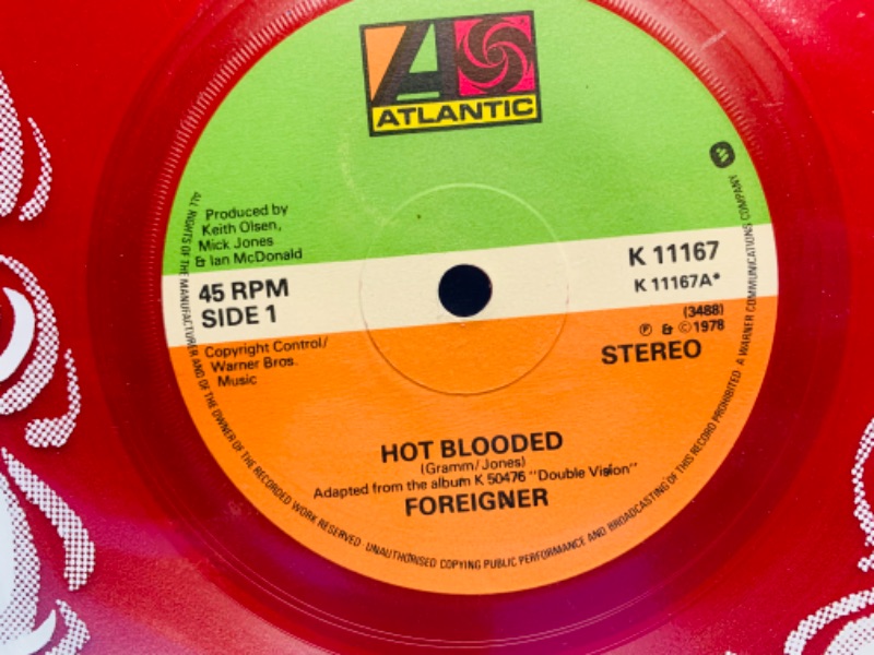 Photo 2 of 223718… Foreigner-Hot Blooded- red vinyl 45 rpm record 