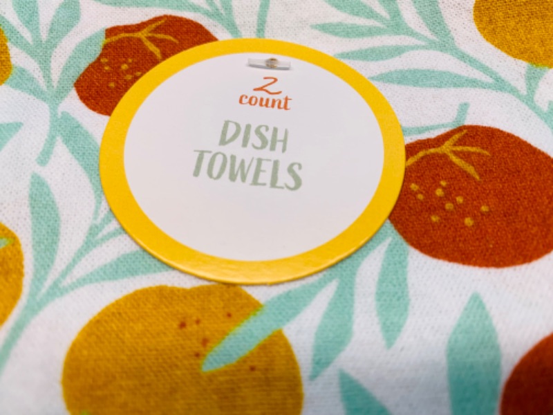 Photo 2 of 223818… 6 dish towels 
