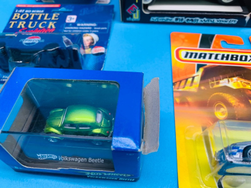 Photo 3 of 223946…damaged packages- die cast cars