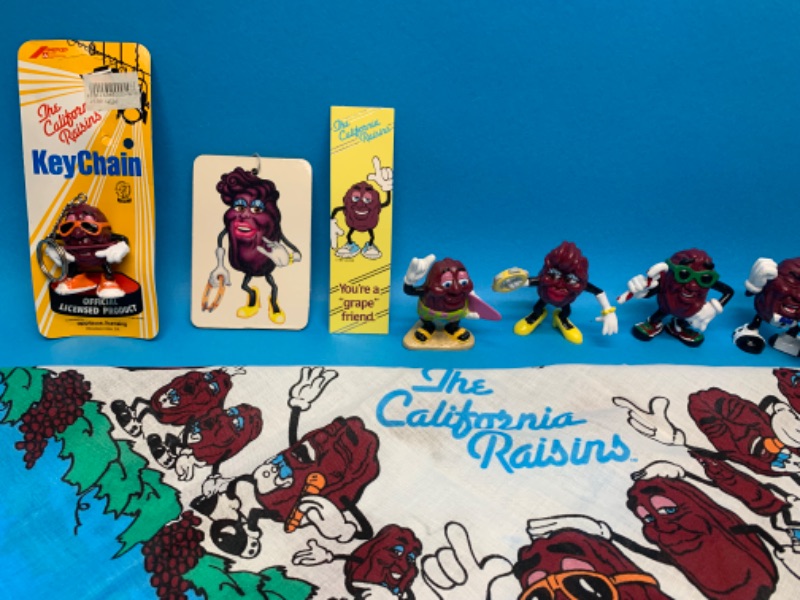 Photo 4 of 224042… vintage California Raisins figures and memorabilia 