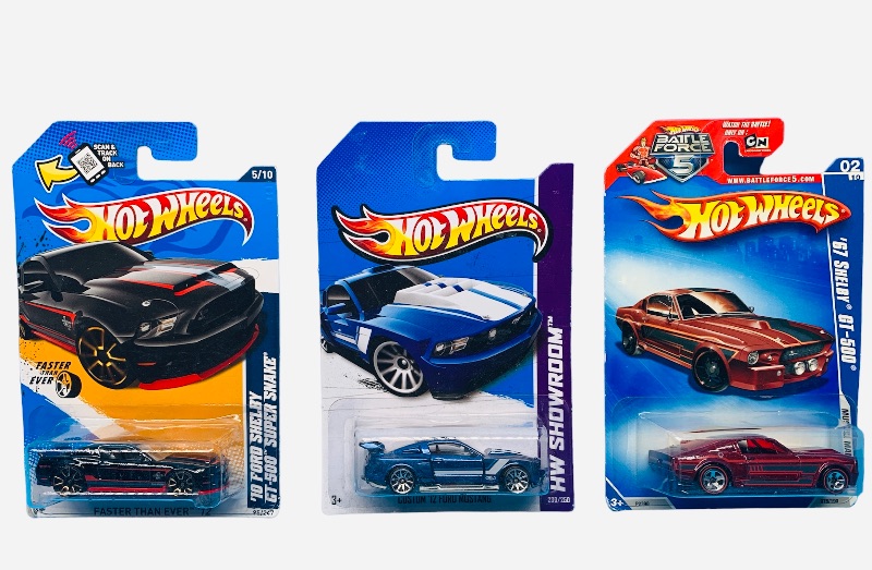 Photo 1 of 224092…3 Hot Wheels die cast Ford Mustang cars