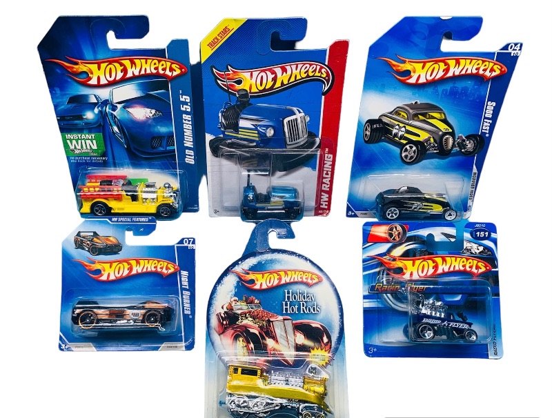 Photo 1 of 224110…6 hot wheels die cast cars and ornament 