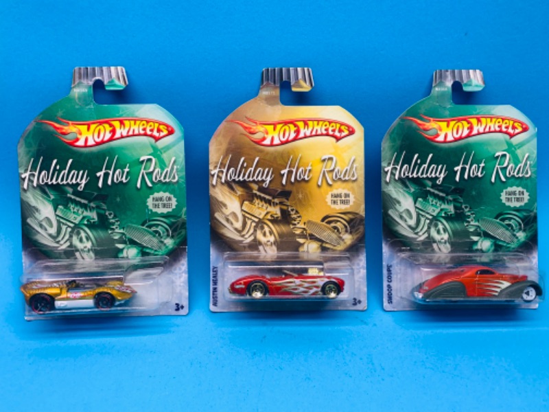 Photo 1 of 224133…3 hot wheels die cast holiday hot rods
