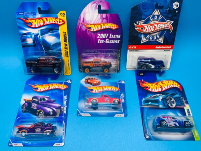 Photo 1 of 224155…6 hot wheels die cast cars