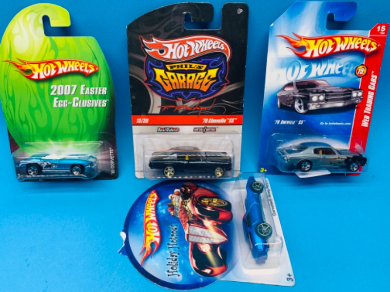 Photo 1 of 224166…4 hot wheels die cast specialty cars