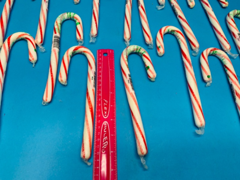Photo 2 of 224229…20 giant peppermint candy canes 