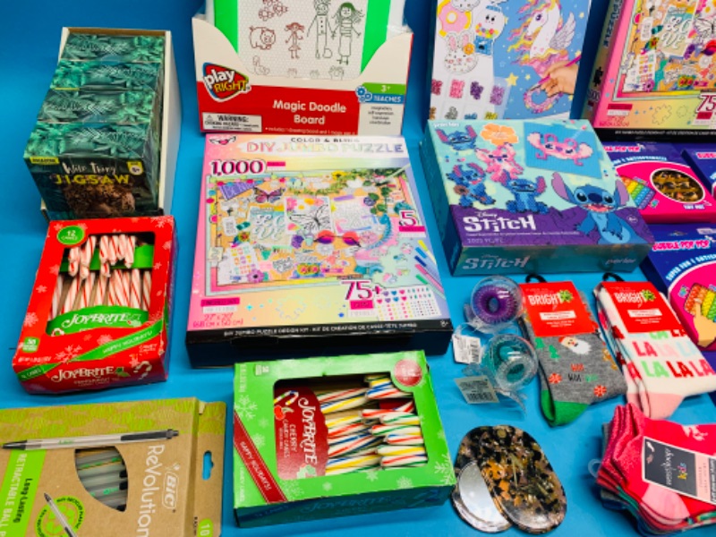 Photo 1 of 224532…kids toys and holiday items